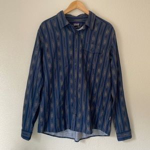 Patagonia Flannel Shirt Men’s Size Large Organic Cotton Design Long Sleeve Blue